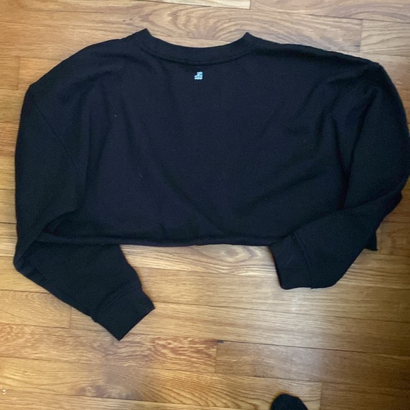 NWOT WeWoreWhat Black cropped Crewneck sweatshirt - Picture 9 of 12